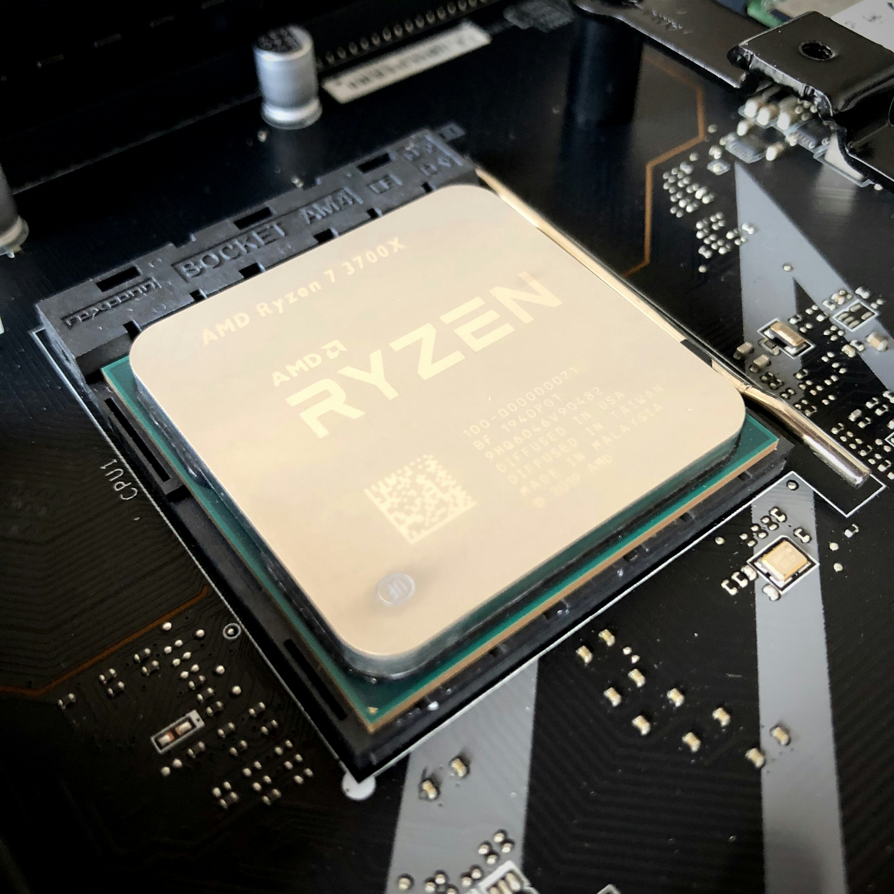 VPS GPU là gì và tại sao nó cần thiết để treo game nặng khi vận hành 24 7