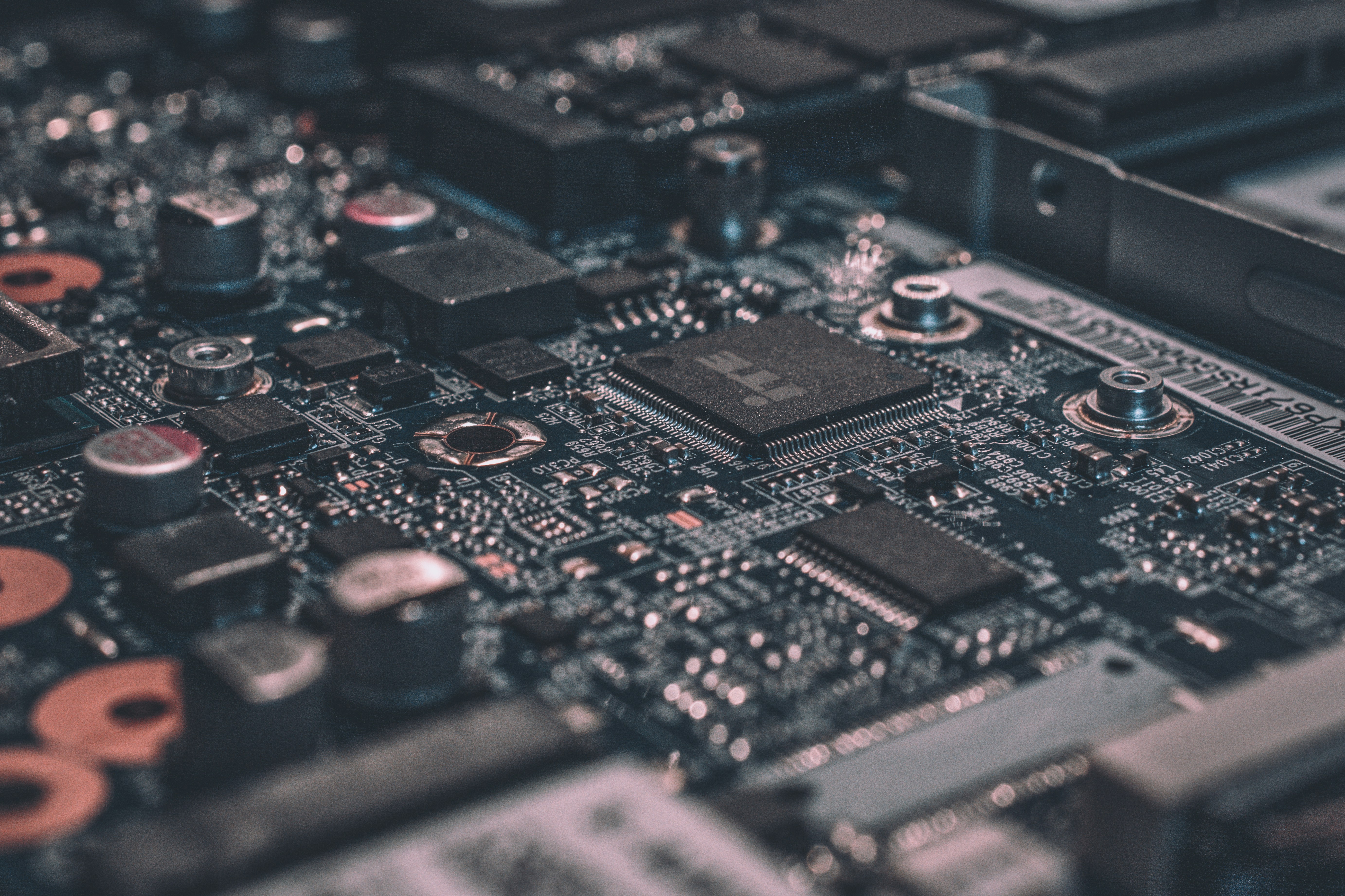 CPU vs RAM vs IO - yếu tố quan trọng nhất với VPS automation